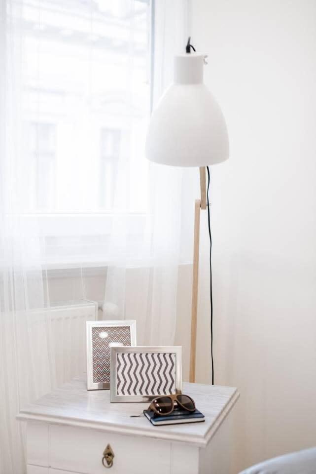 New Luxury Apartment In The Center With A/C Budapest Bagian luar foto