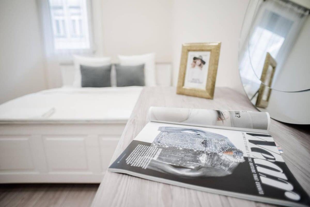 New Luxury Apartment In The Center With A/C Budapest Bagian luar foto