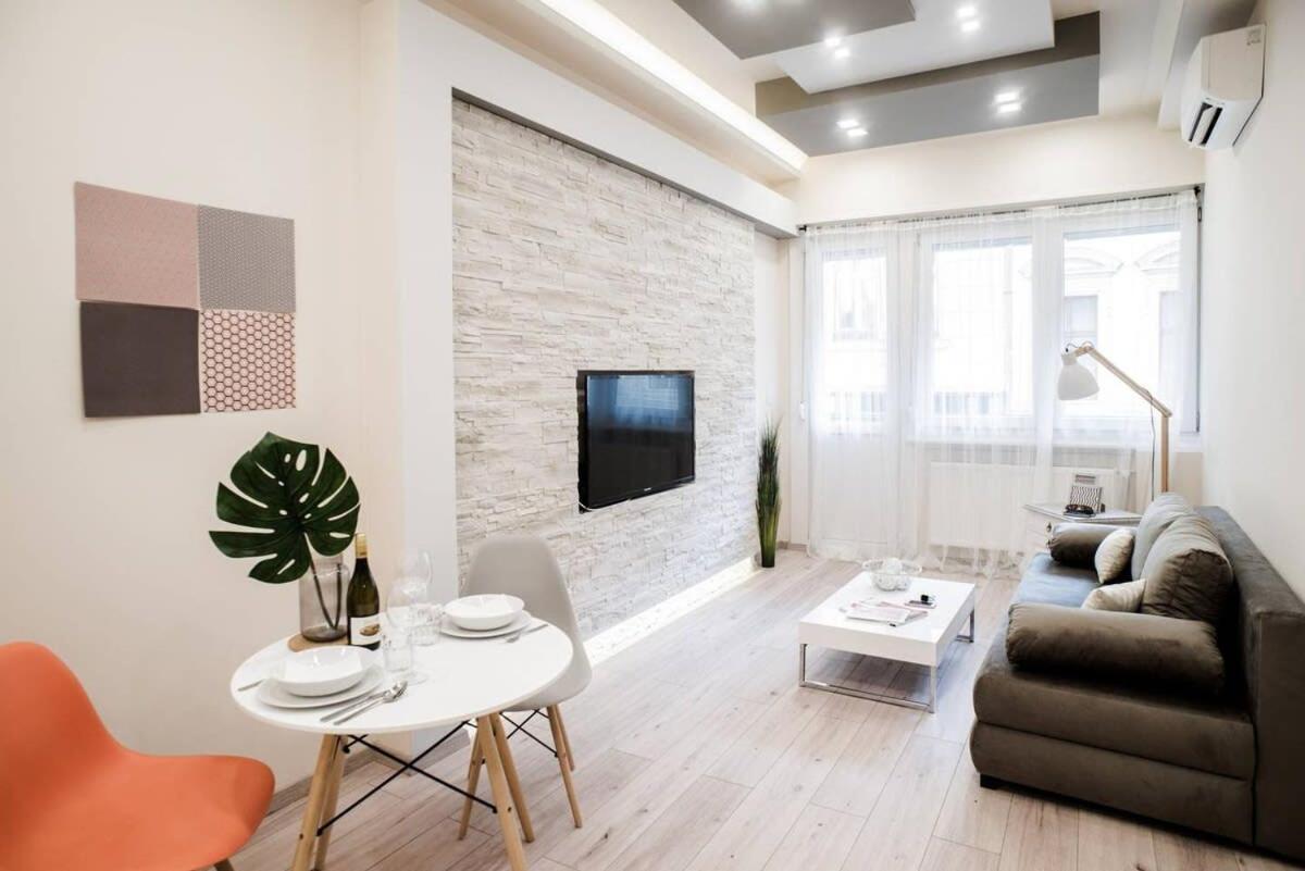 New Luxury Apartment In The Center With A/C Budapest Bagian luar foto